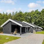 Stunning In Aakirkeby With Wifi Vester Somarken