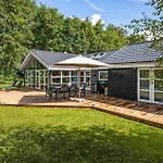Stunning In Aakirkeby With Wifi Prázdninový dům