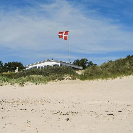 3 Bedroom In Aakirkeby Vester Somarken