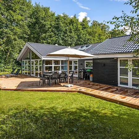 3 Bedroom In Aakirkeby Holiday home